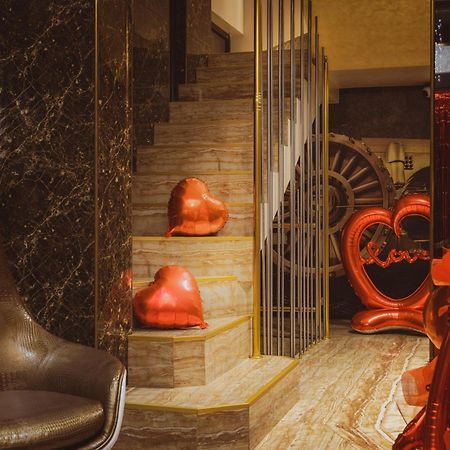 Hidden Bank: Digger'S Dream Apartman Plovdiv Kültér fotó